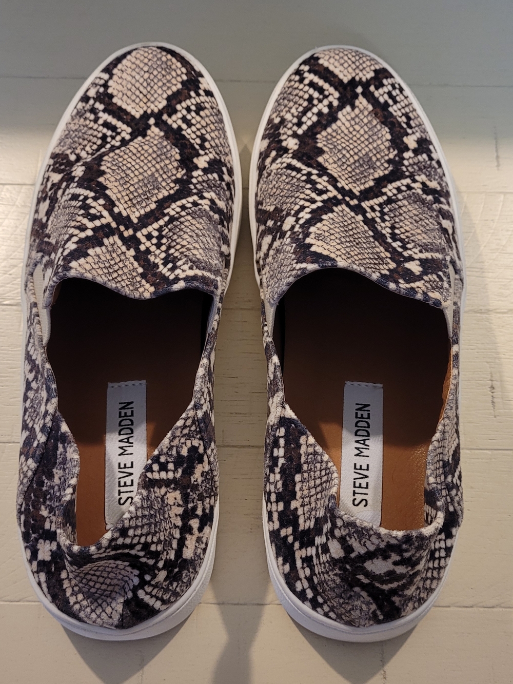 Steve Madden Women's Snake-Print Slip-On Sneakers  LIKE NEW!
